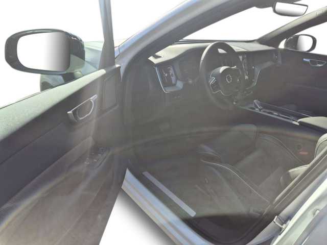 Volvo XC60 AWD Dark Plus Recharge T6