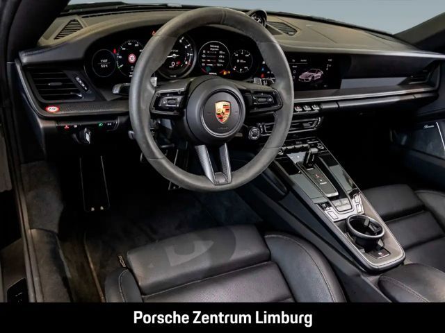 Porsche 992 4 Cabrio Carrera GTS