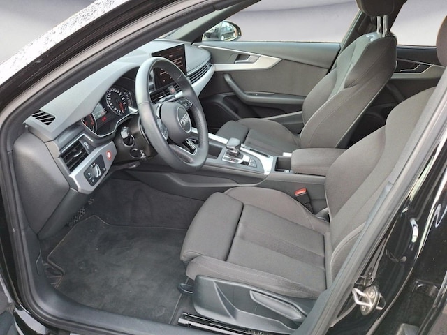 Audi A4 35 TFSI Avant S-Tronic