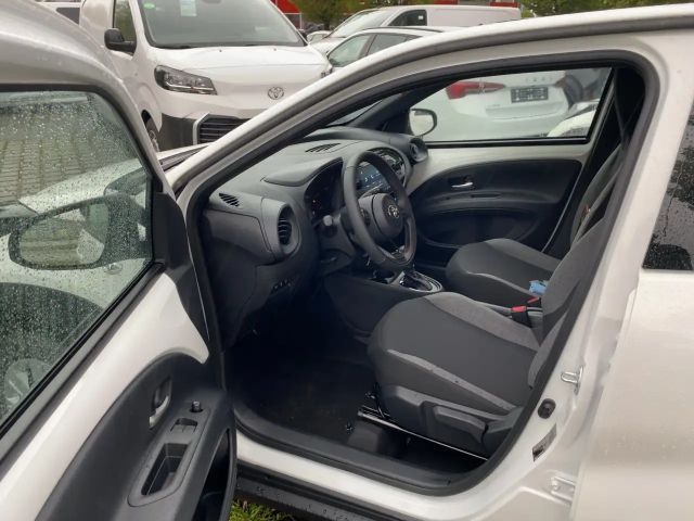 Toyota Aygo X 1.0 VVT-i Play