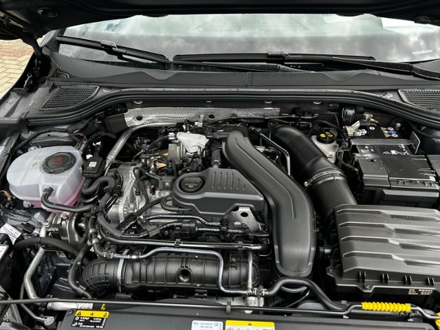 Volkswagen Golf 1.5 eTSI DSG