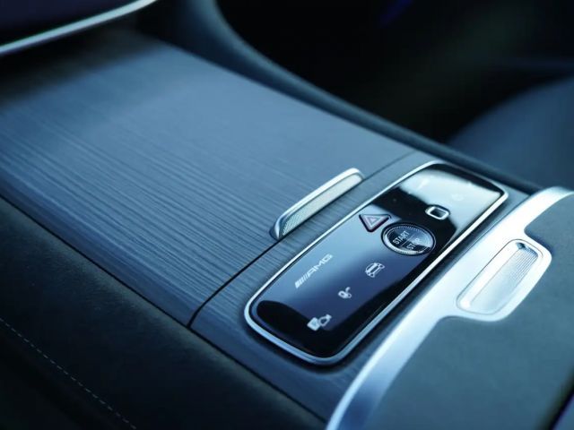 Mercedes-Benz EQS 4MATIC+ 53 AMG Line Sedan