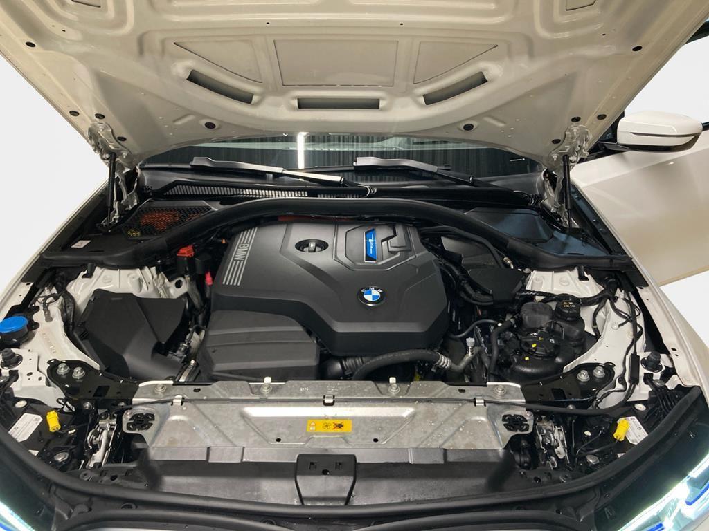 BMW 320 320e Touring xDrive