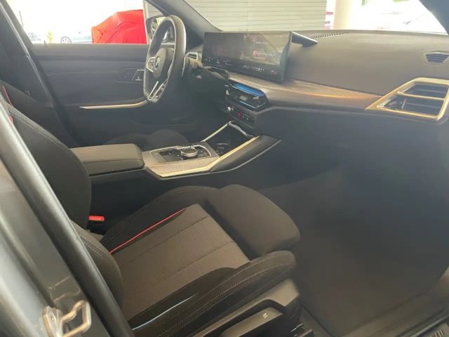 BMW 330 330i M-Sport xDrive