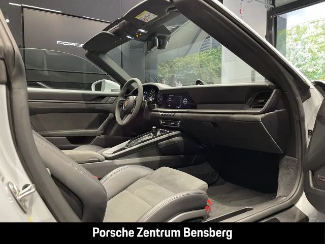 Porsche 992 4 Cabrio GTS Targa