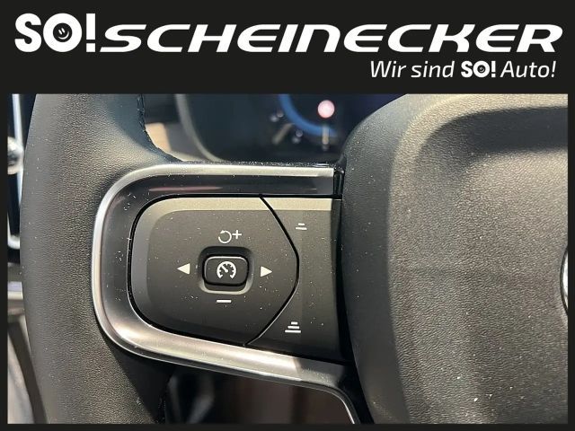 Volvo XC40 Dark Plus