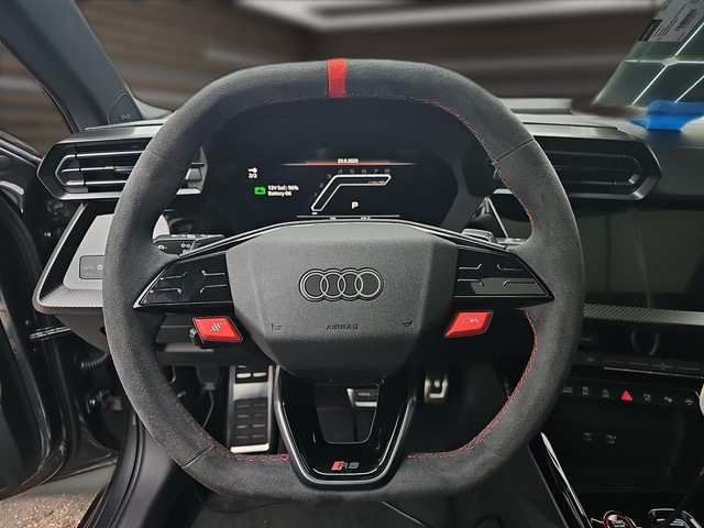 Audi RS3 Quattro S-Tronic Sedan