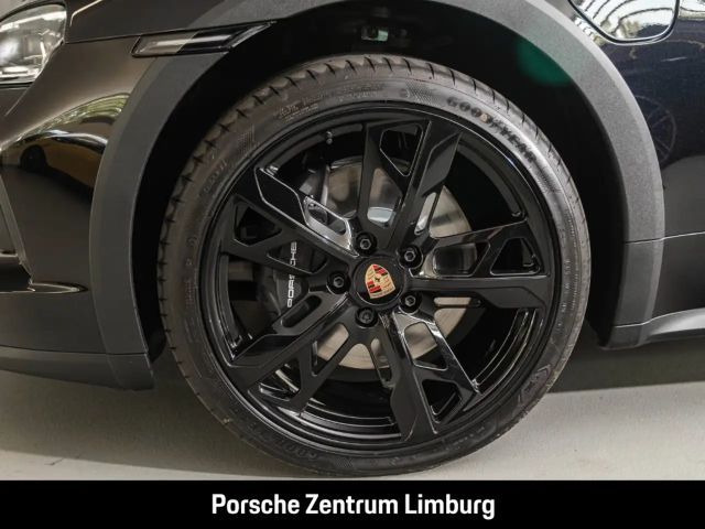 Porsche Taycan 4 Cross Turismo