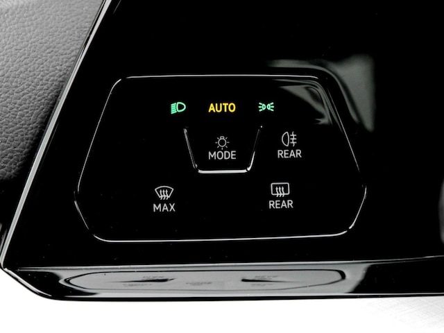 Volkswagen Golf 1.5 TSI Golf VIII Pro