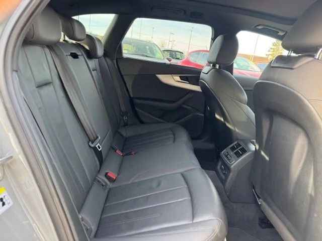 Audi A4 40 TDI Avant Business S-Line