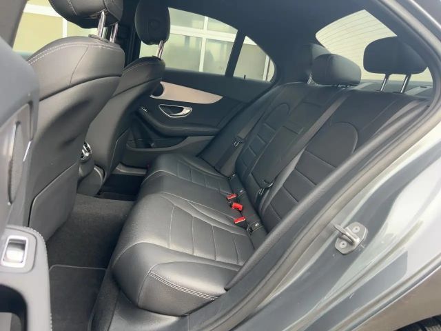 Mercedes-Benz C 200 4MATIC AVANTGARDE Sedan