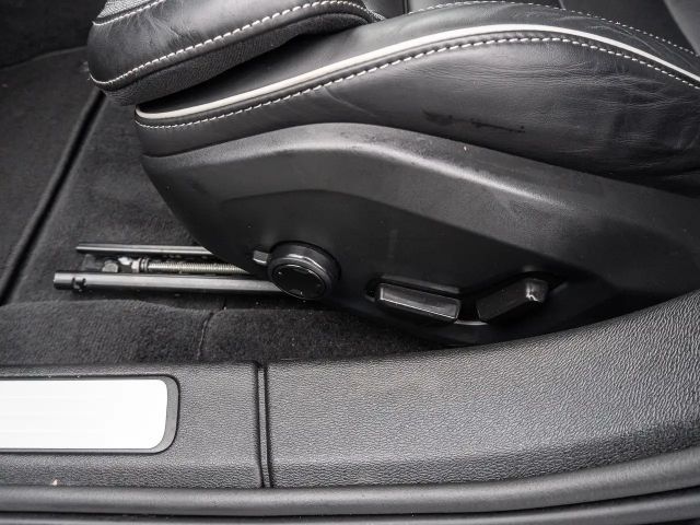 Volvo V60 Cross Country AWD Plus