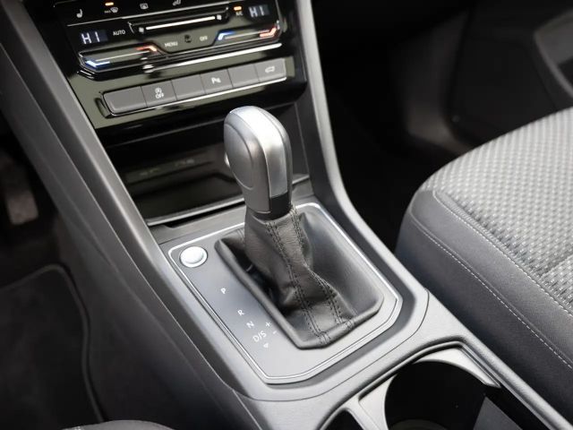 Volkswagen Touran 1.5 TSI Comfortline