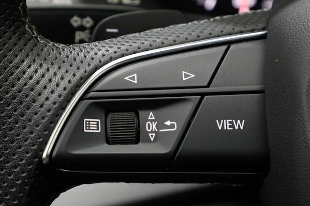 Audi A4 40 TFSI Avant Quattro S-Line S-Tronic