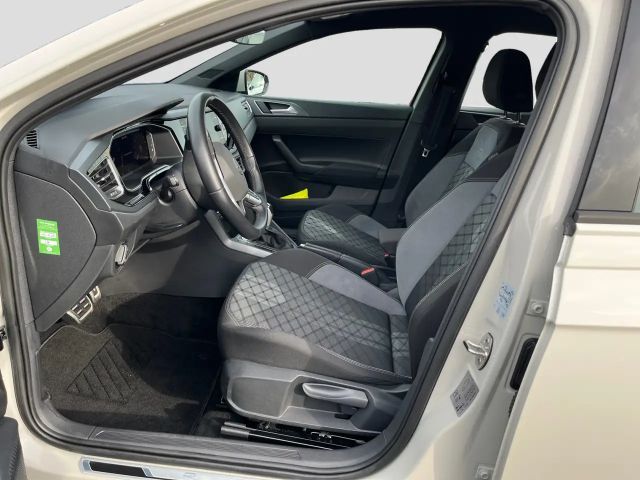 Volkswagen Polo 1.0 TSI DSG R-Line