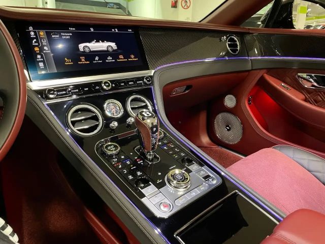 Bentley Continental GTC V8