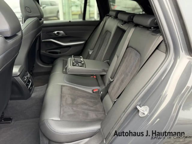 BMW 320 320d M-Sport Touring xDrive