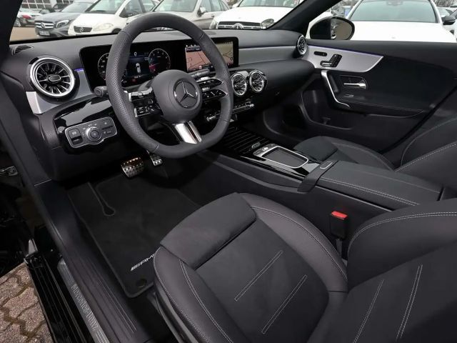 Mercedes-Benz A 200 AMG Line