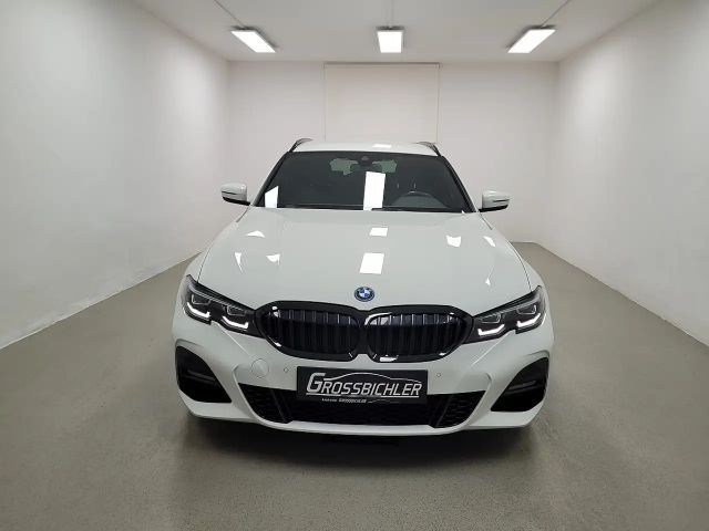 BMW 320 320e Touring xDrive