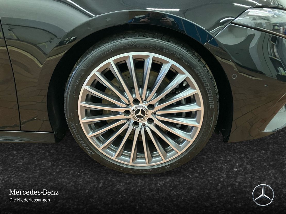 Mercedes-Benz A 250 4MATIC AMG Line