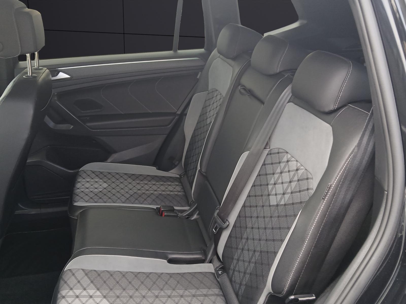 Volkswagen Tiguan Allspace DSG R-Line