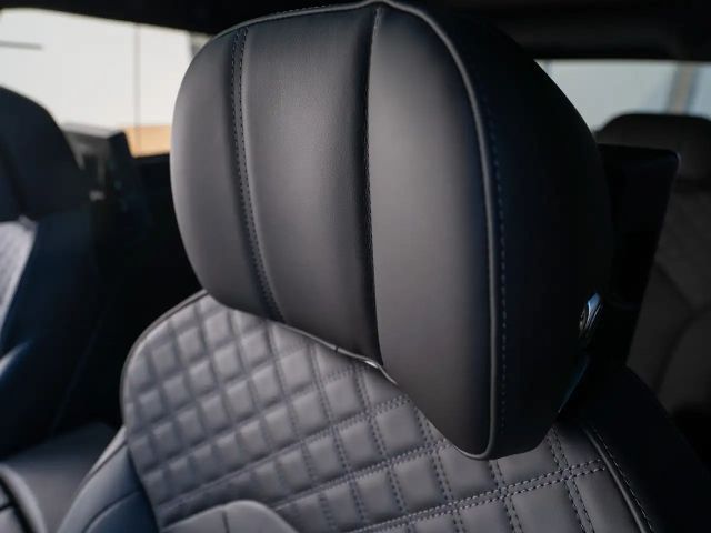 Bentley Bentayga V8