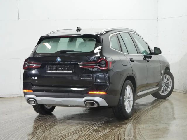 BMW X3 xDrive30e