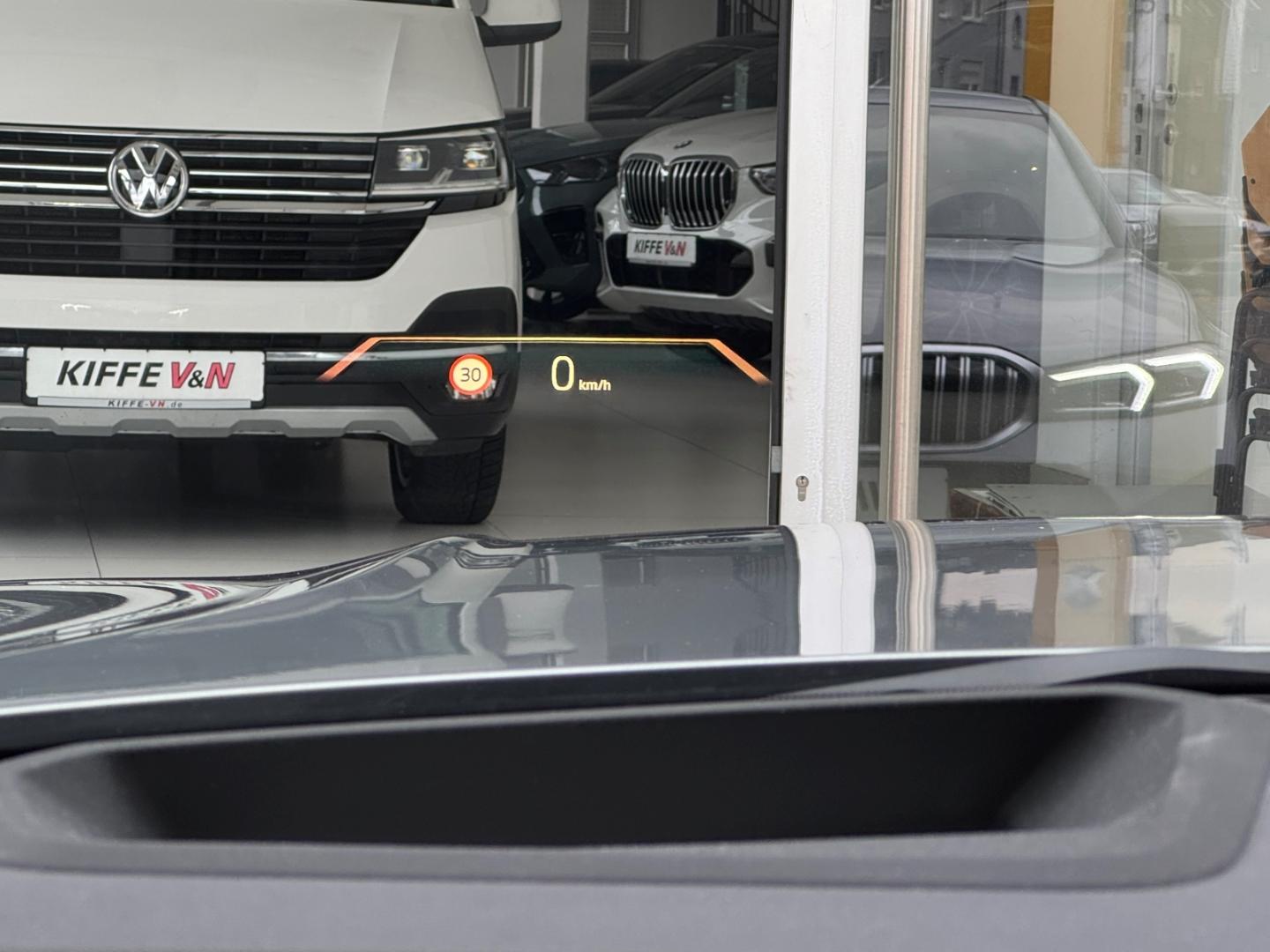 BMW 320 320d M-Sport Sedan xDrive