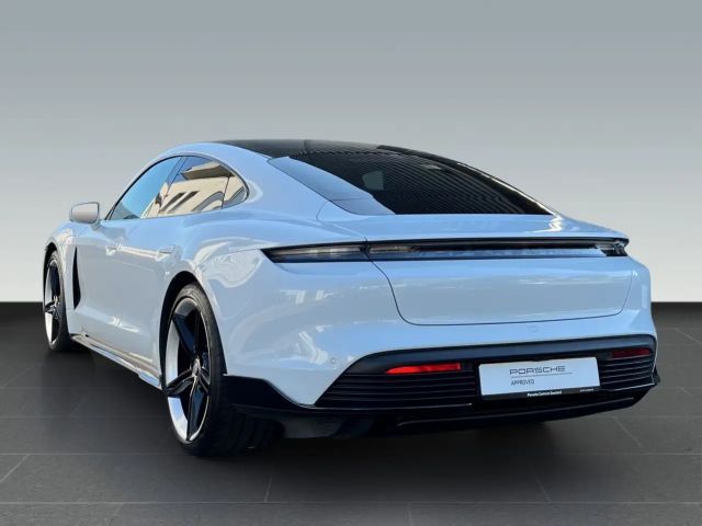 Porsche Taycan 4S