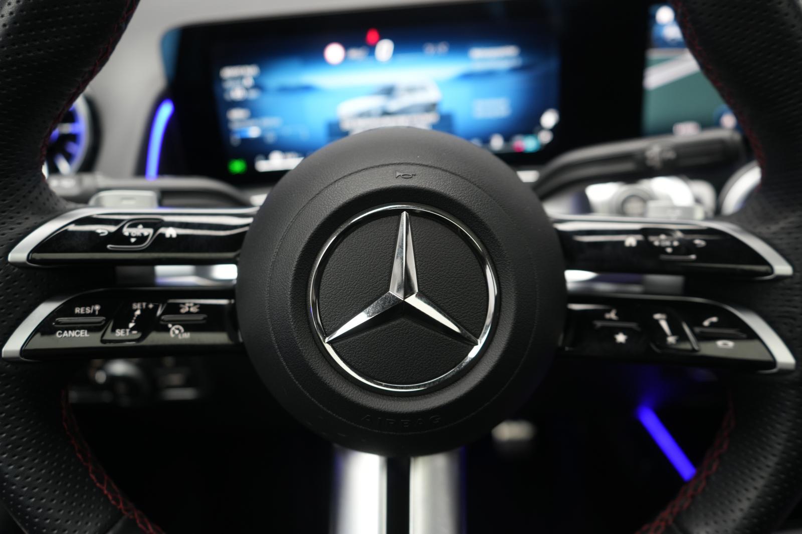 Mercedes-Benz GLB 220 AMG Line GLB 220 d