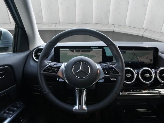 Mercedes-Benz GLA 180 Progressive