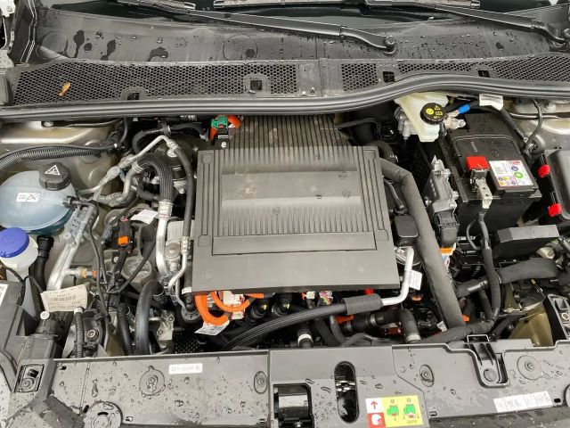 Peugeot E-208 Allure Pack