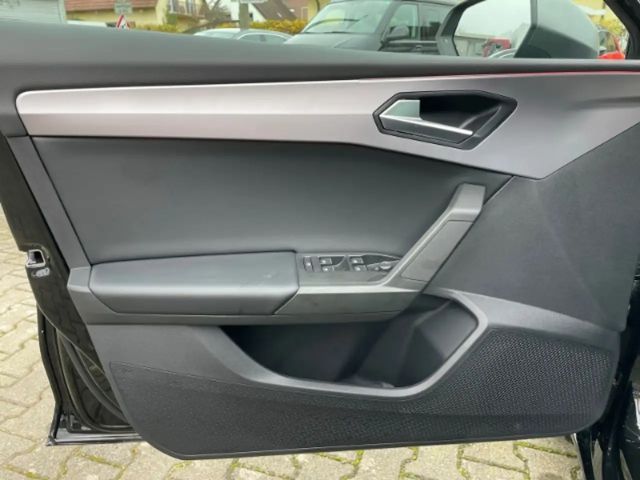 Seat Leon 1.5 eTSI FR-lijn Sportstourer