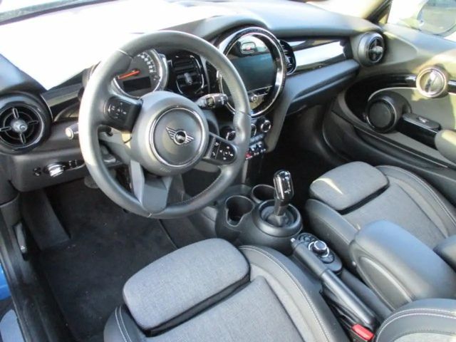 MINI Cooper Cooper Classic Trim Aut/NAVI/LED/PA/Sportsitze