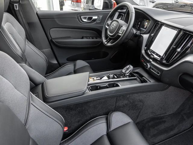 Volvo XC60 Dark Plus