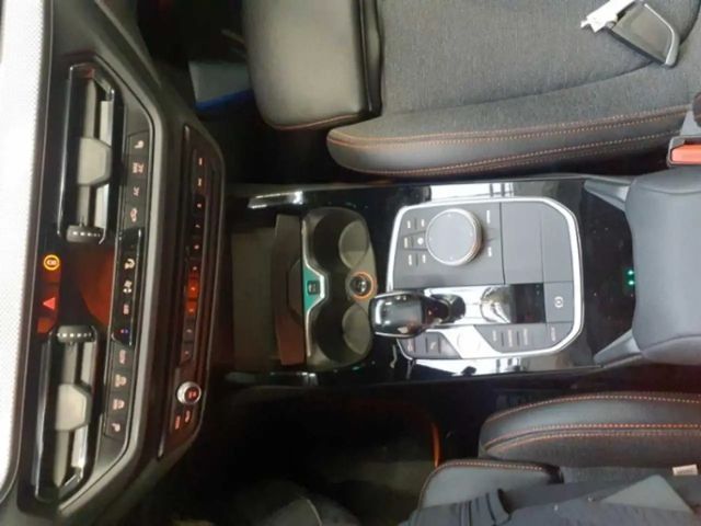 BMW 120 120d Sedan Sport Line