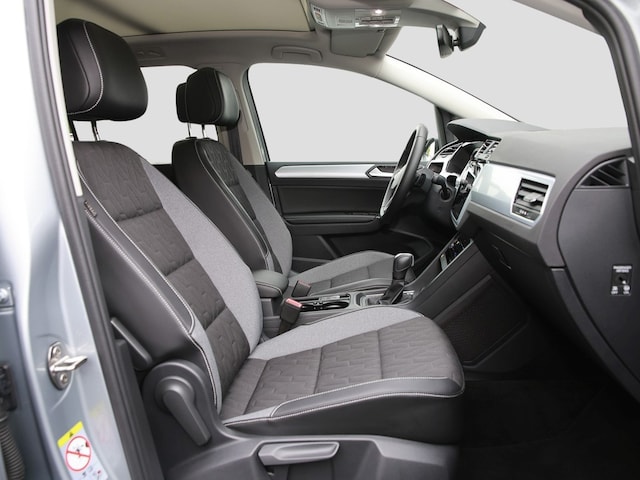 Volkswagen Touran 1.5 TSI DSG R-Line