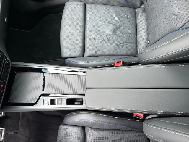 Volkswagen Passat R-Line eHybrid