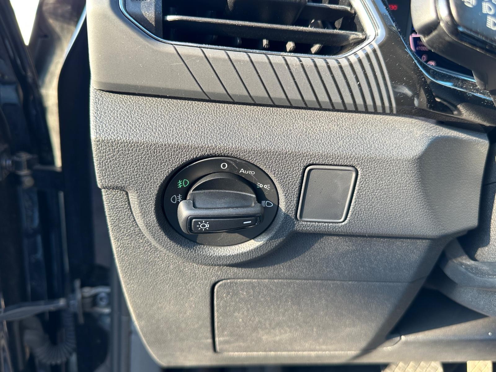 Volkswagen T-Cross 1.0 TSI DSG R-Line