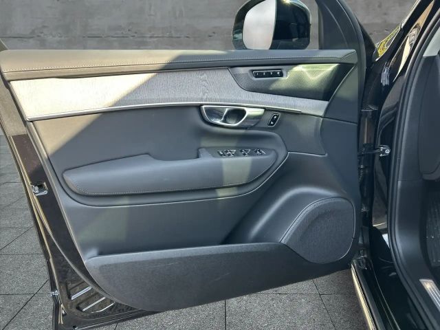 Volvo XC90 AWD Dark Plus T8