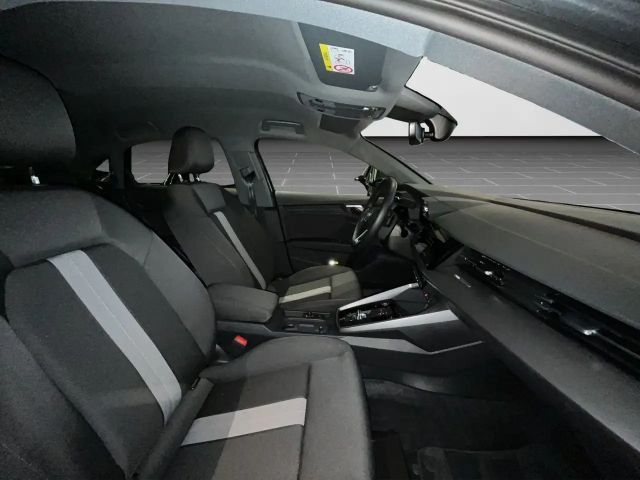 Audi A3 30 TFSI S-Tronic Sedan