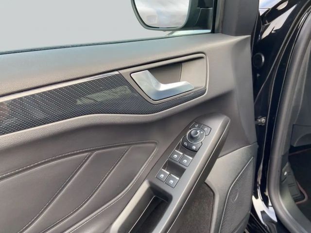 Ford Focus EcoBoost ST Line