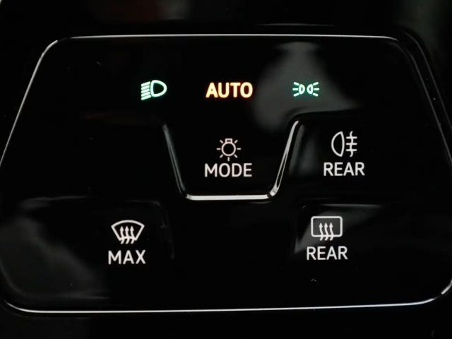 Volkswagen Golf 1.5 TSI DSG Life