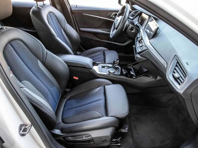 BMW 135 Sedan xDrive