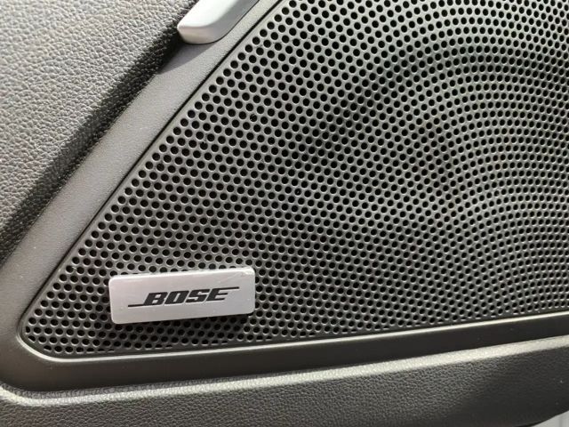 Renault Koleos Blue Initiale Paris