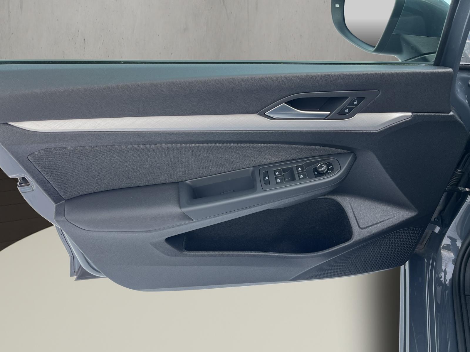 Volkswagen Golf 1.5 TSI Golf VIII Life