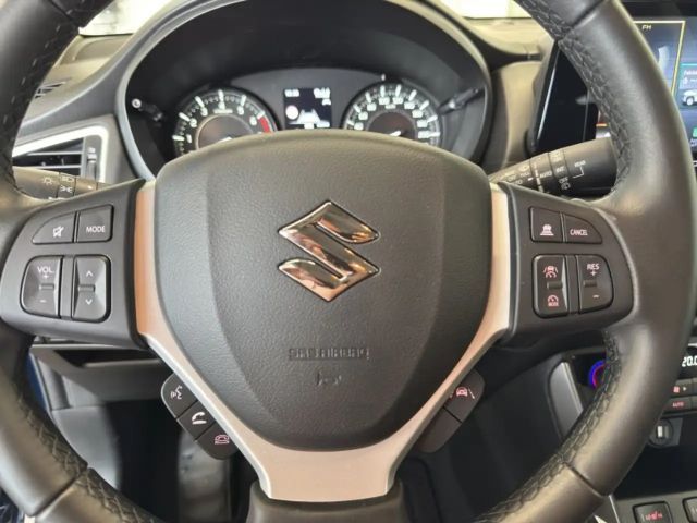 Suzuki S-Cross Hybrid