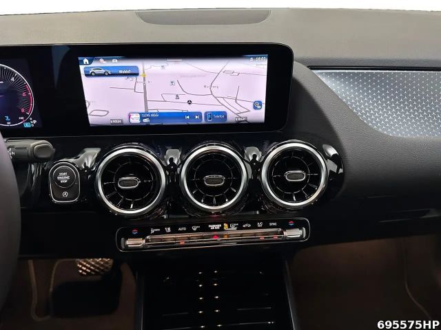 Mercedes-Benz GLA 200 GLA 200 d Progressive