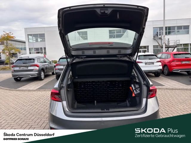 Skoda Fabia ESSENCE 1 0 MPI 59 KW 5-GANG-SCHALTGETRIEBE Sitzhe
