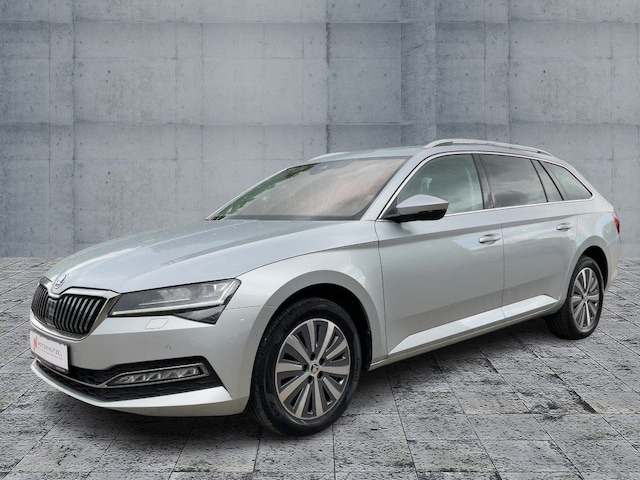 Skoda Superb 2.0 TSI Combi Style Style